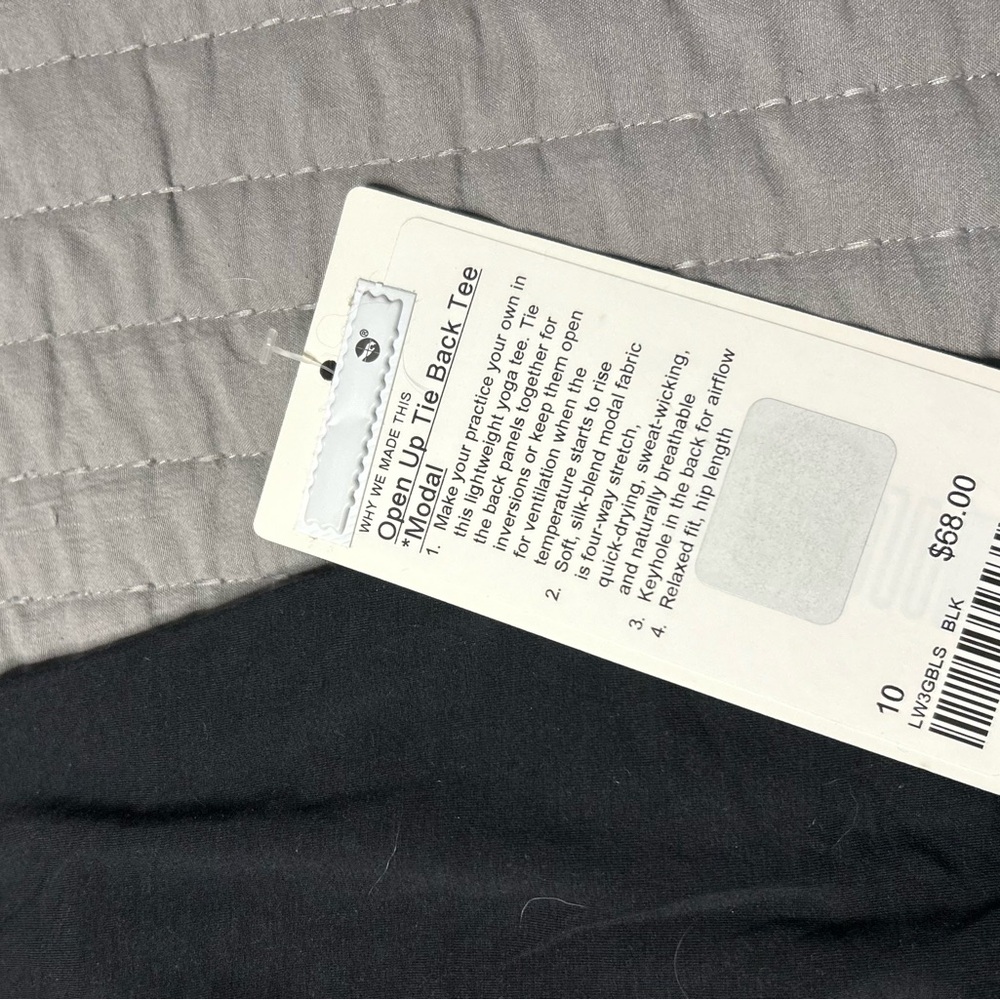 lululemon athletica Black Short Sleeve Tee - Picture 4 of 4